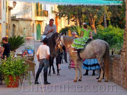 Horses in Alcudia Old Town, Majorca, Photo Copyright Lifecruiser
