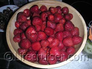 Lifecruisers Midsummer strawberries