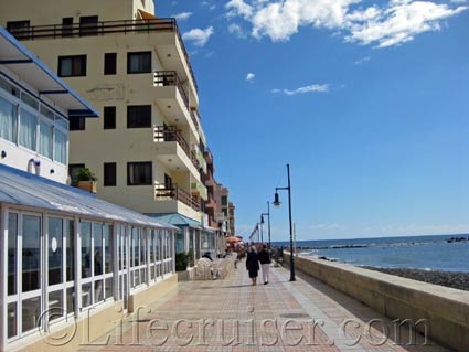 Las Galletas Beach Walkway, Tenerife, Photo by Lifecruiser