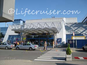 Ryanair Bratislava Airport Arrival