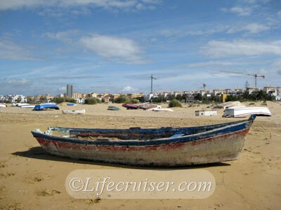 Lifecruisers Missing the water boat