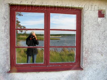 Fårö: fishing cottage window seaview, Sweden