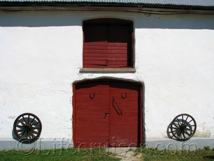 Gotland farm doors, Sweden