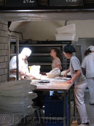 Rute stenugnsbageri bakers, Gotland, Sweden