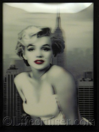 Lifecruisers New York - Marilyn Monroe painting