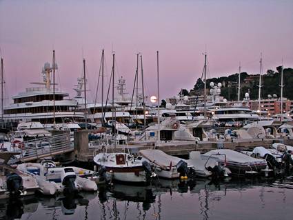 Travel Photo: Monaco yachts late night
