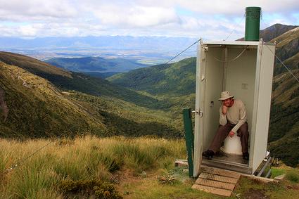 New Zealand: Emergency stop toilet at Kepler trek