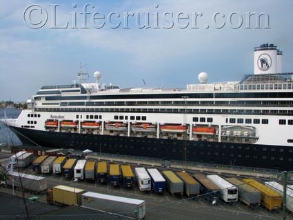 rotterdam-holland-american-cruise-ship