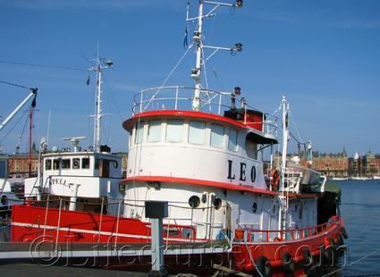 Stockholm: red-boat-leo, Sweden